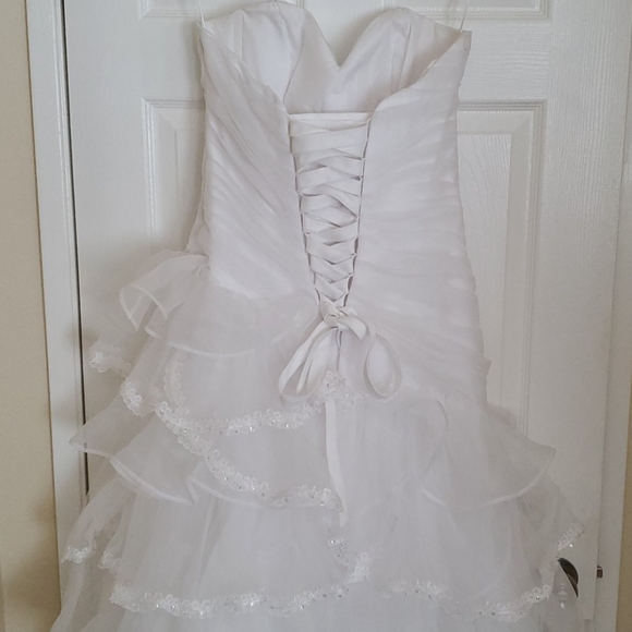 Alfred Angelo Disney Fairy Tale Wedding Dress - Picture 5 of 14